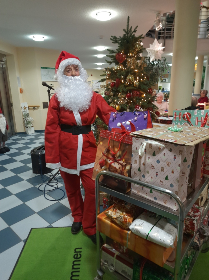 Bewohnerweihnachtsfeier  (2)
